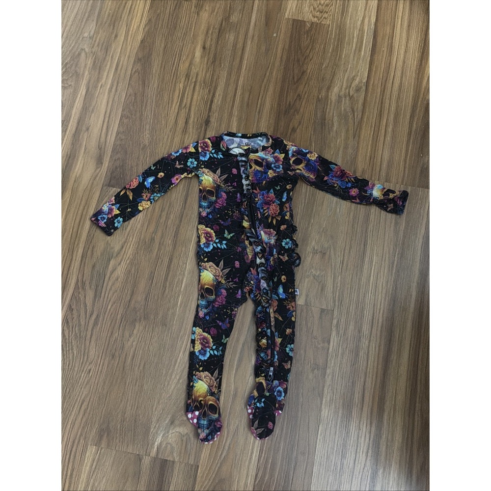 Bums & Roses Baby Girls 6-9 Months Roses Skull Ruffle Footed Sleeper Pajamas